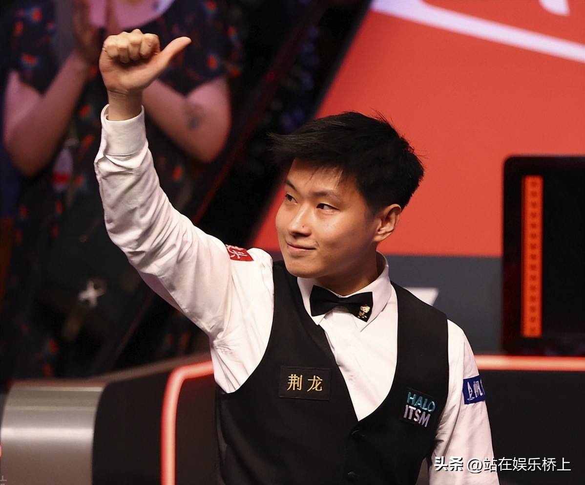 坊拉开帷幕 坊拉开帷幕